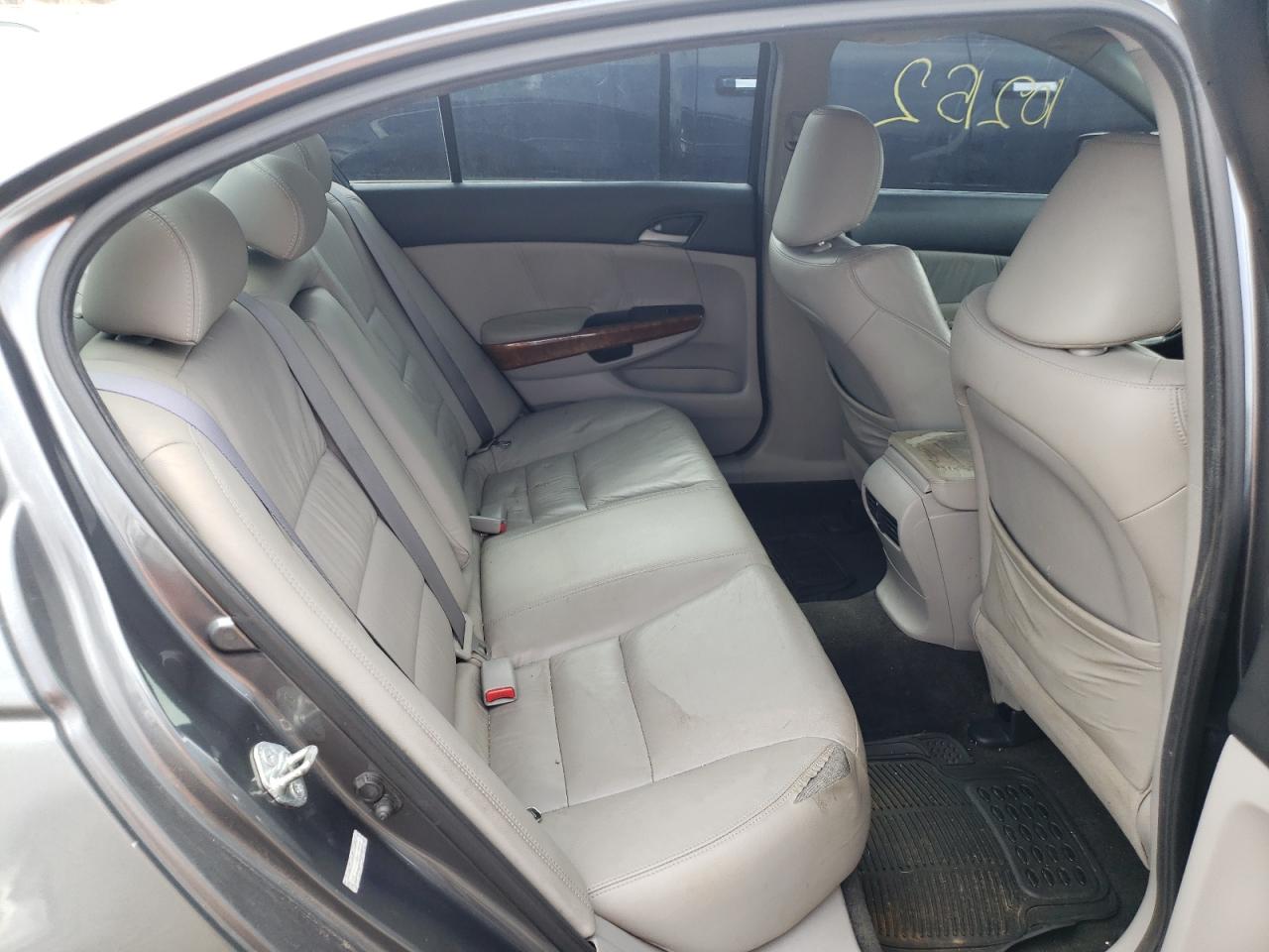 Photo 6 from auction – 2011 HONDA ACCORD EXL with VIN 1HGCP2F89BA074582