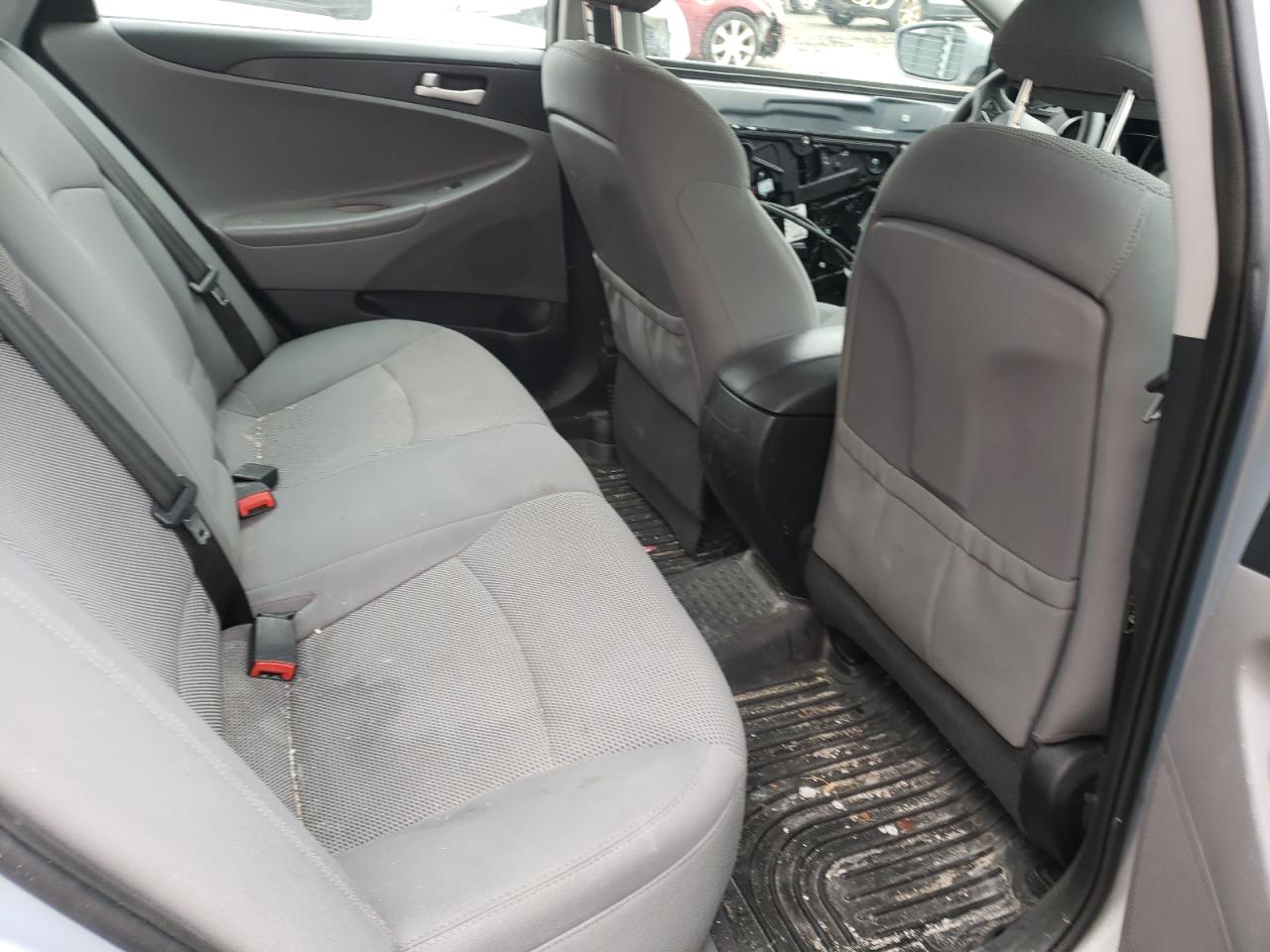 Photo 6 from auction – 2014 HYUNDAI SONATA GLS with VIN 5NPEB4AC5EH834081