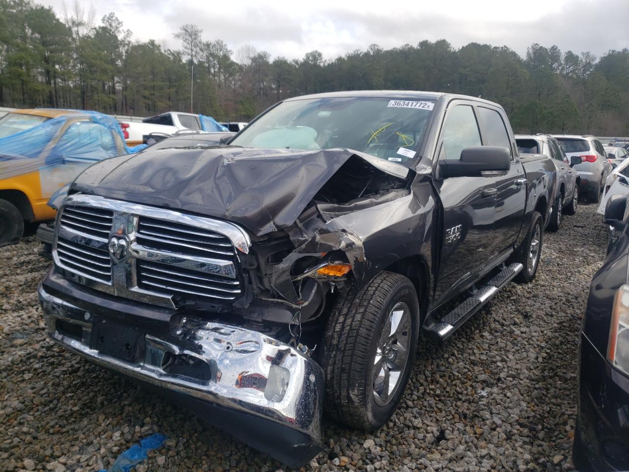 Photo 2 from auction – 2017 RAM 1500 SLT with VIN 1C6RR6LG4HS752199
