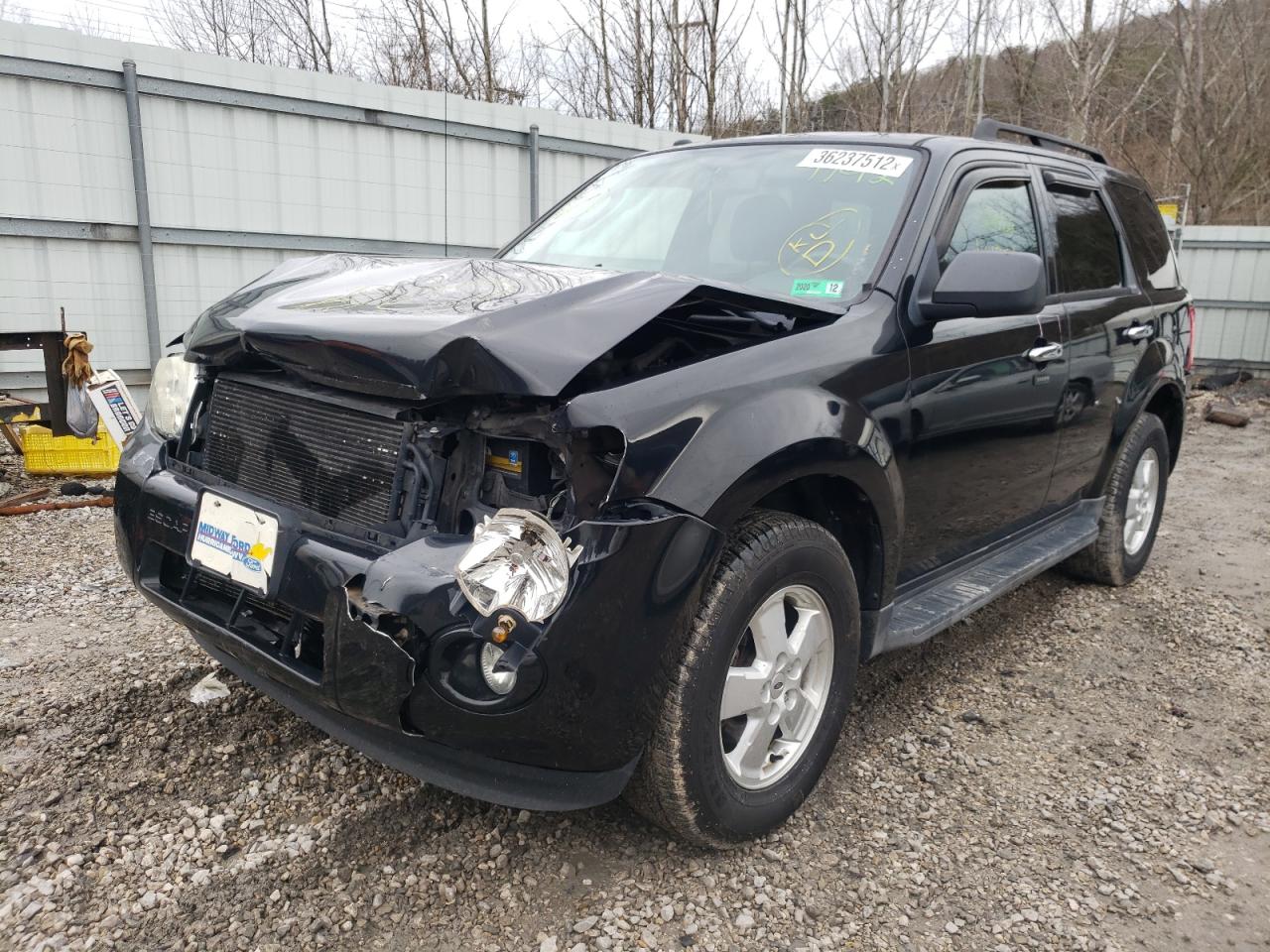 Photo 2 from auction – 2011 FORD ESCAPE XLT with VIN 1FMCU0DG9BKA31792