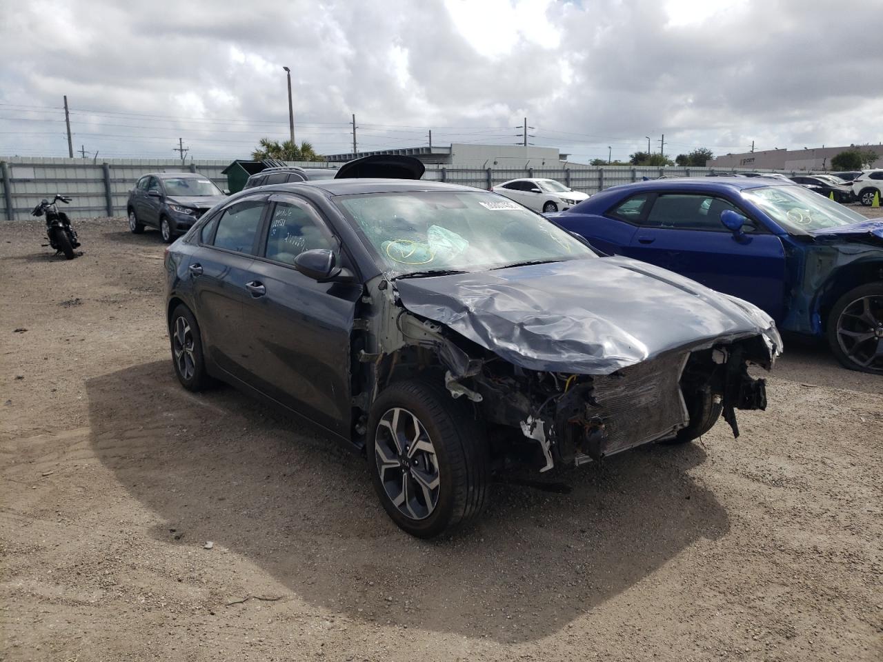 KIA FORTE FE 2019 with VIN 3KPF24AD3KE129583 - Photo from auction