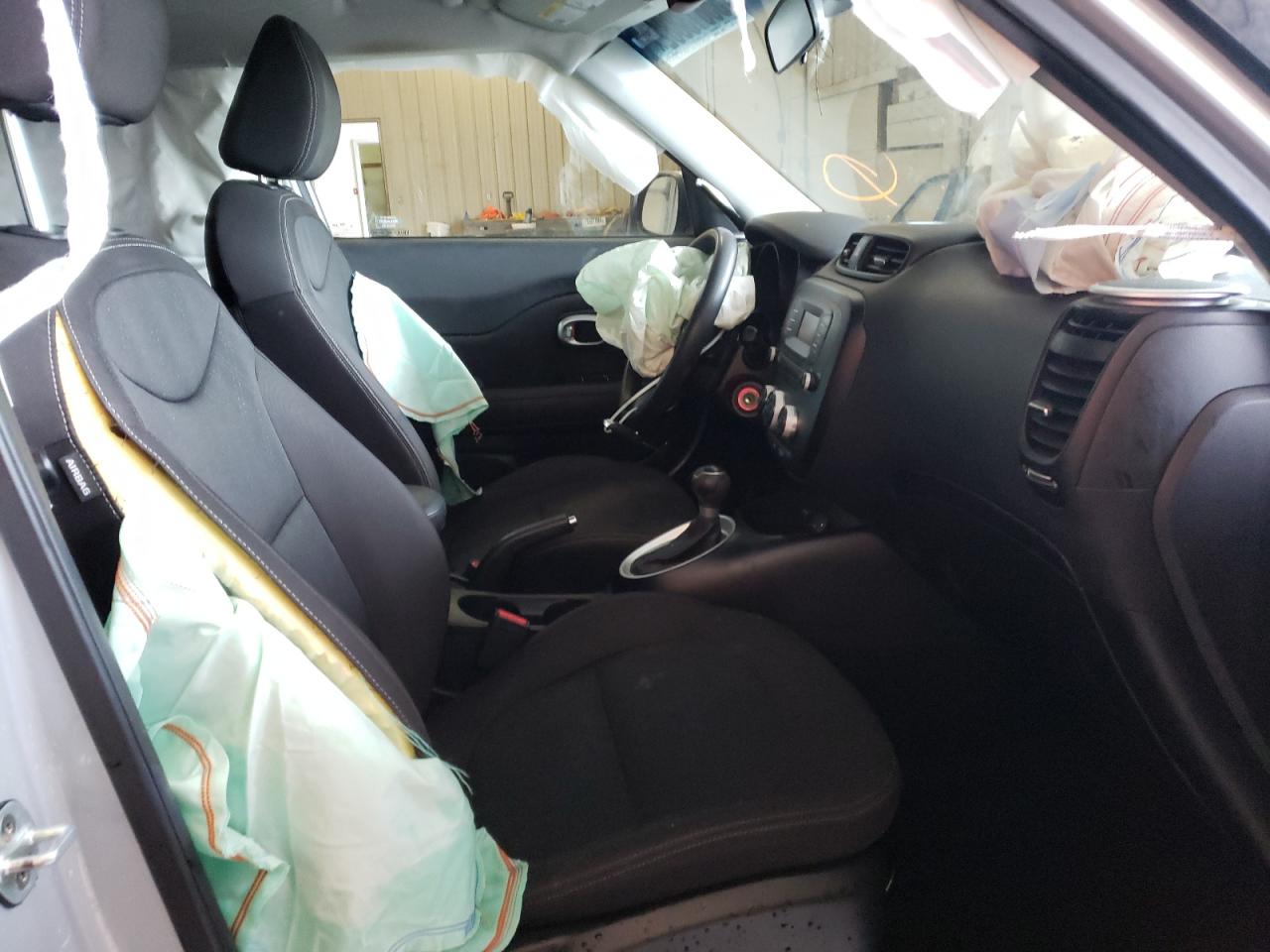 Photo 5 from auction – 2016 KIA SOUL with VIN KNDJN2A27G7865793