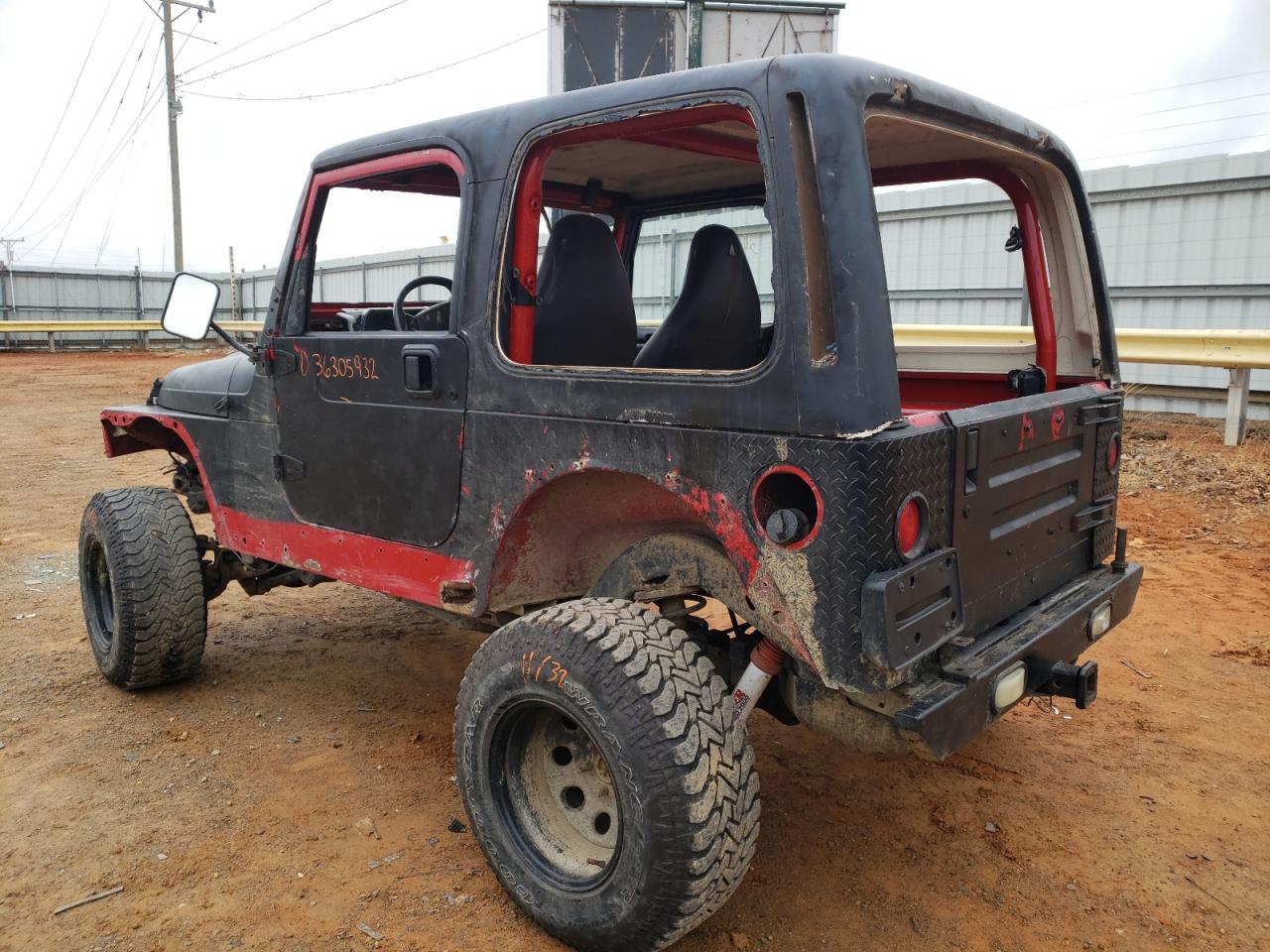 Photo 3 from auction – 2000 JEEP WRANGLER / with VIN 1J4FA49S1YP784V1N