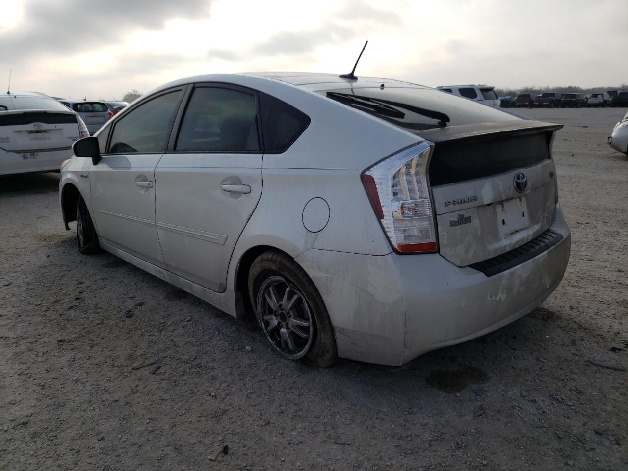 Zdjęcie 3 z aukcji – 2011 TOYOTA PRIUS z VIN JTDKN3DU1B5328042
