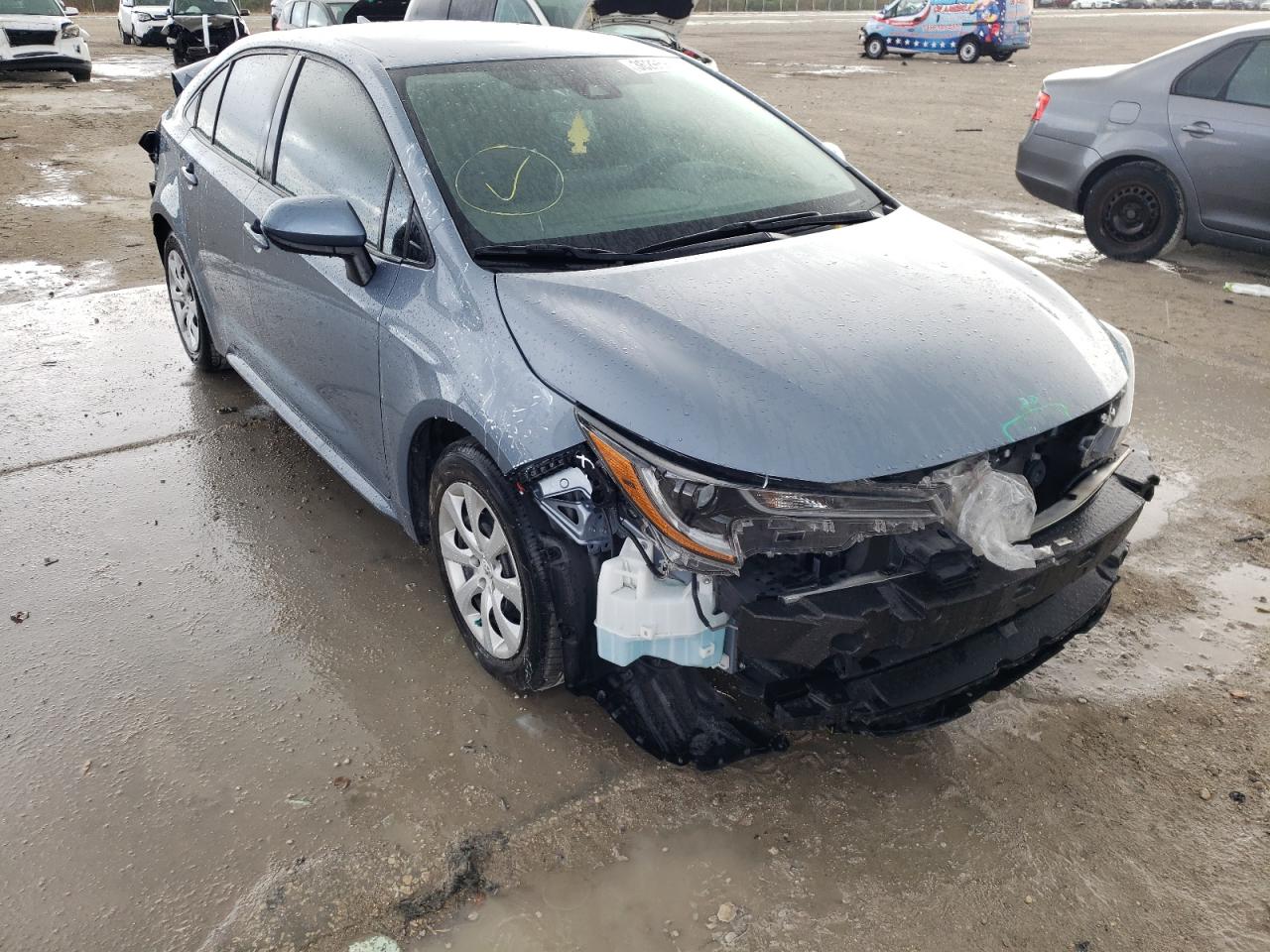 TOYOTA COROLLA LE 2020 with VIN 5YFEPRAE6LP087414 - Photo from auction