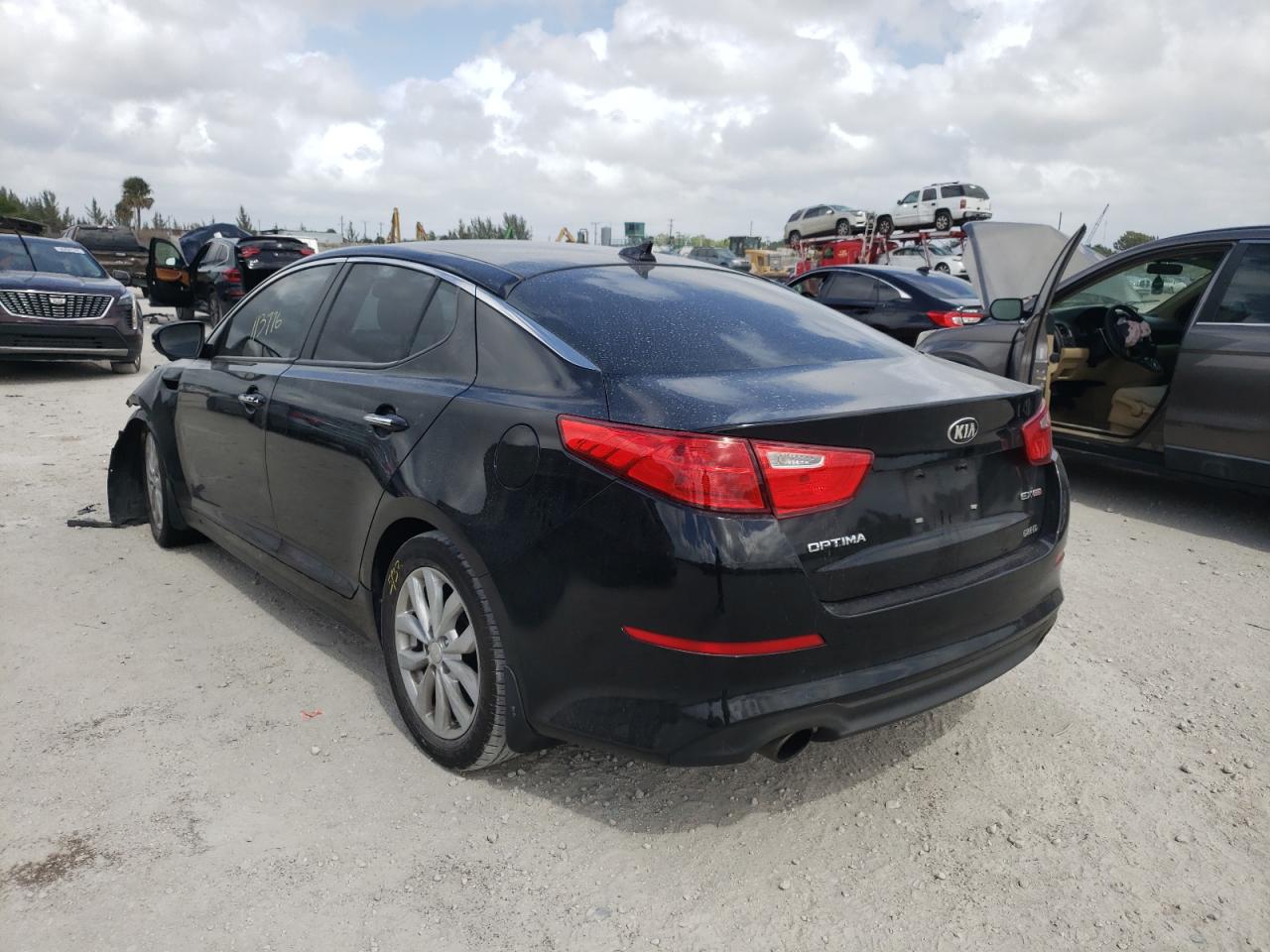 Photo 3 from auction – 2015 KIA OPTIMA EX with VIN 5XXGN4A72FG461453