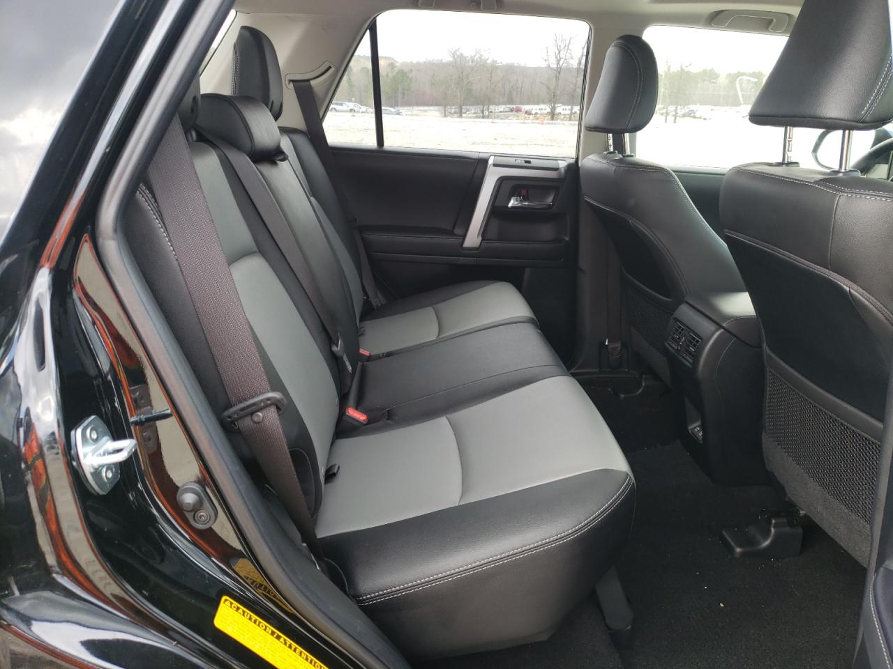 Photo 6 from auction – 2021 TOYOTA 4RUNNER SR with VIN JTEFU5JR7M5243365
