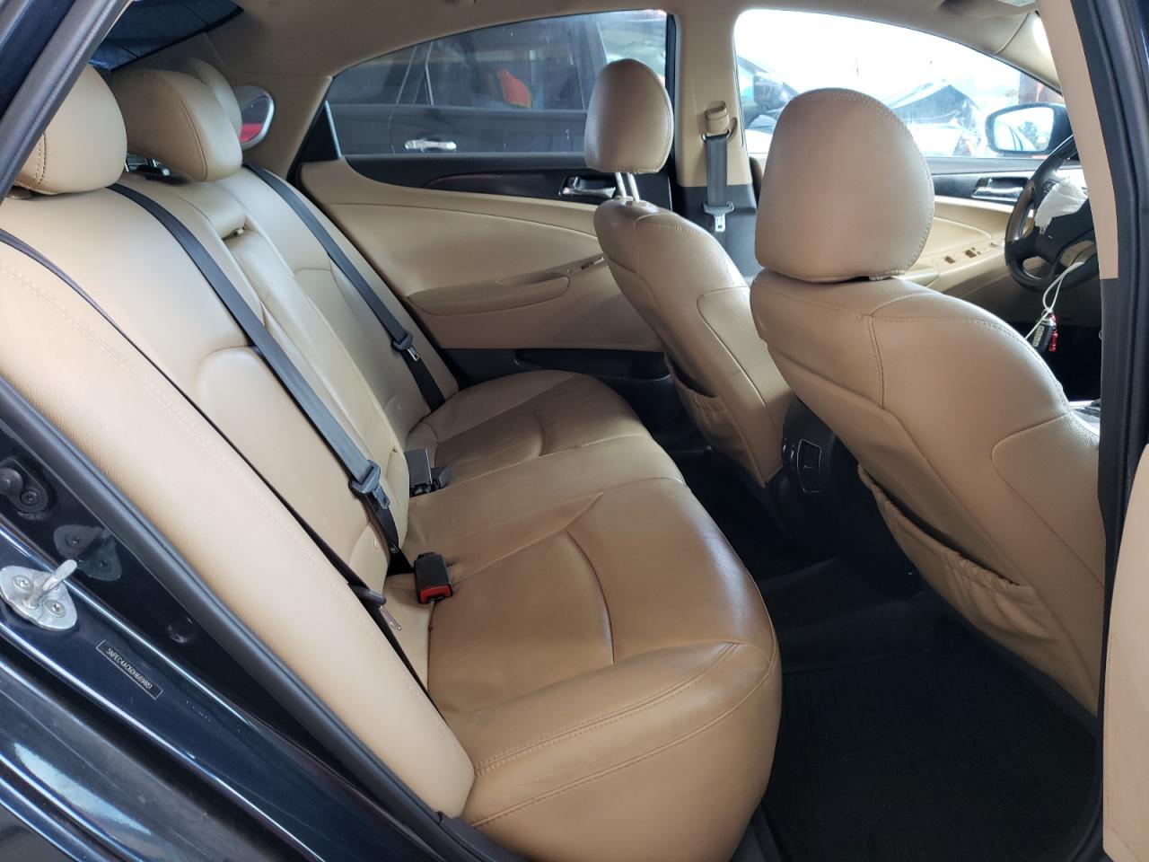 Photo 6 from auction – 2013 HYUNDAI SONATA SE with VIN 5NPEC4AC6DH669881
