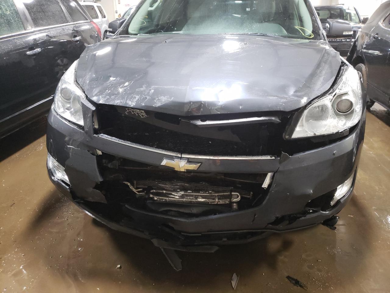 Photo 9 from auction – 2009 CHEVROLET TRAVERSE L with VIN 1GNEV33D49S151360