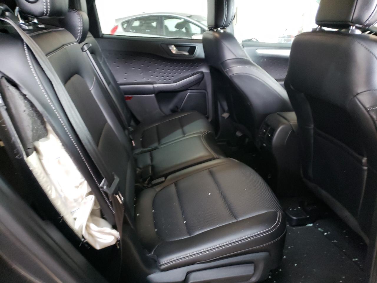 Photo 6 from auction – 2020 FORD ESCAPE SE with VIN 1FMCU9BZ8LUC29035