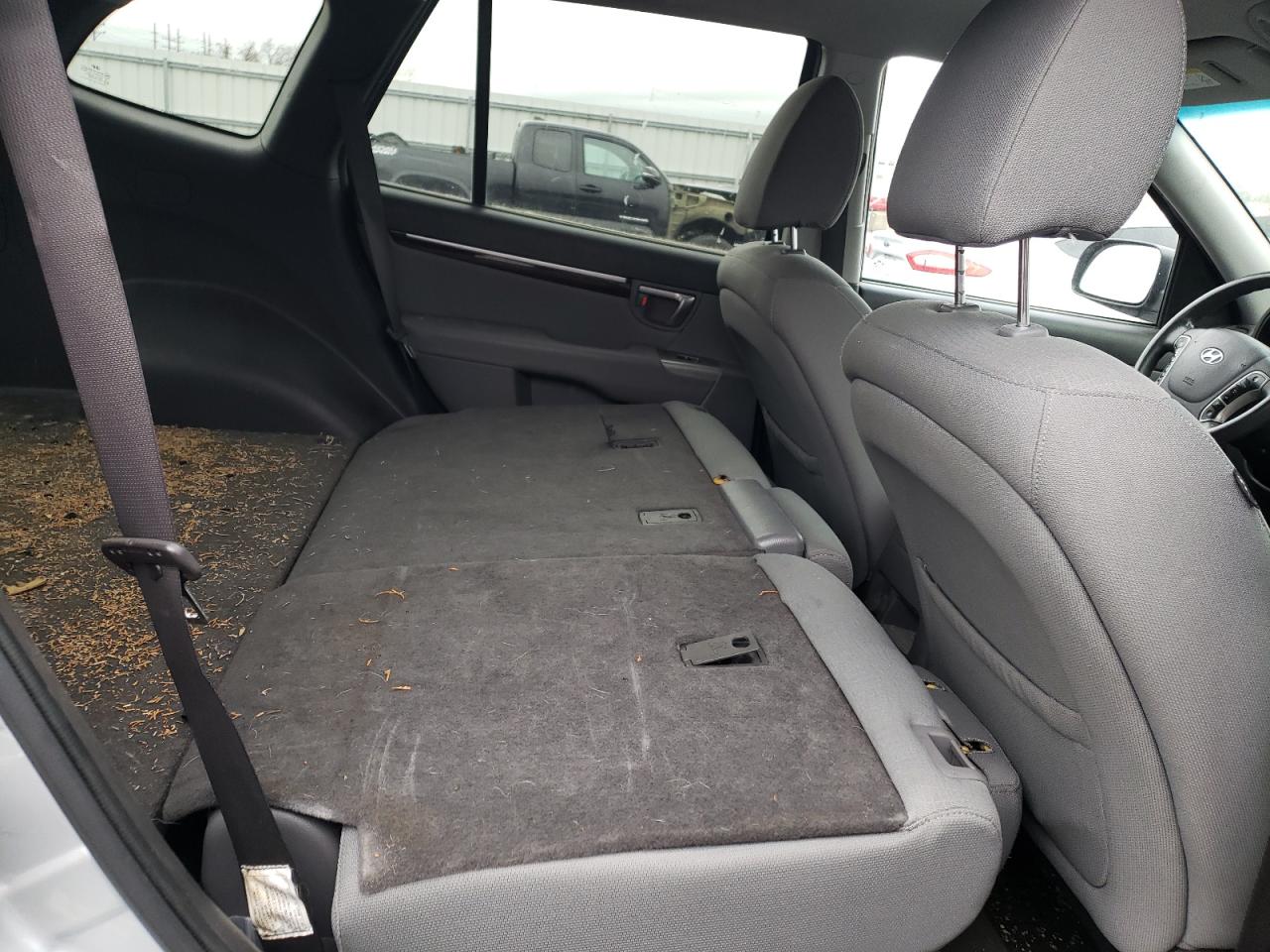 Photo 6 from auction – 2010 HYUNDAI SANTA FE with VIN 5NMSG3AB6AH348344