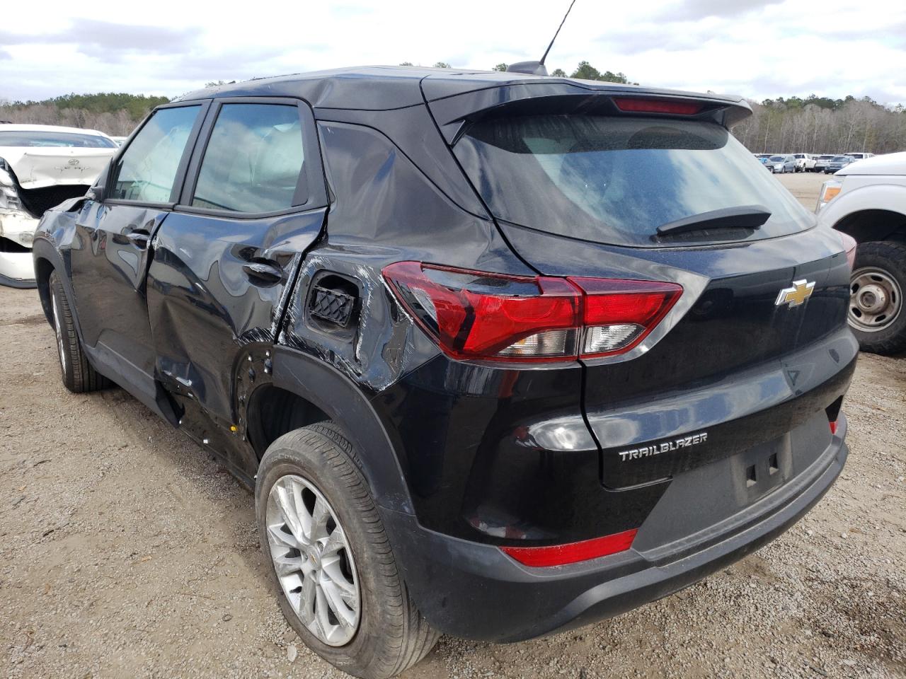 Photo 3 from auction – 2021 CHEVROLET TRAILBLAZE with VIN KL79MMS29MB074221