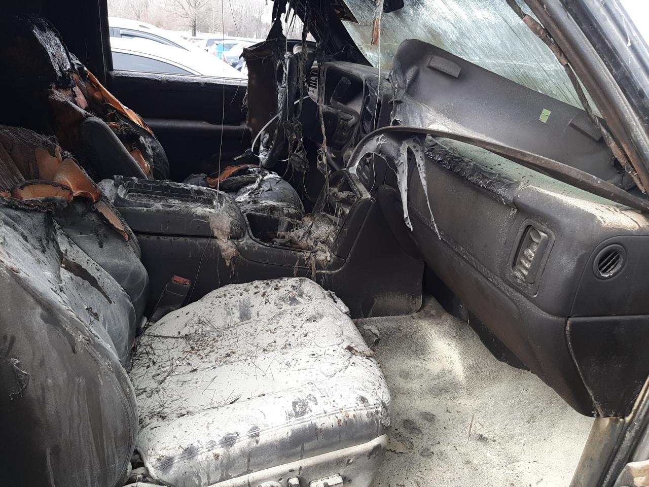 Photo 5 from auction – 2003 CHEVROLET SILVERADO with VIN 1GCEK19T83E121871