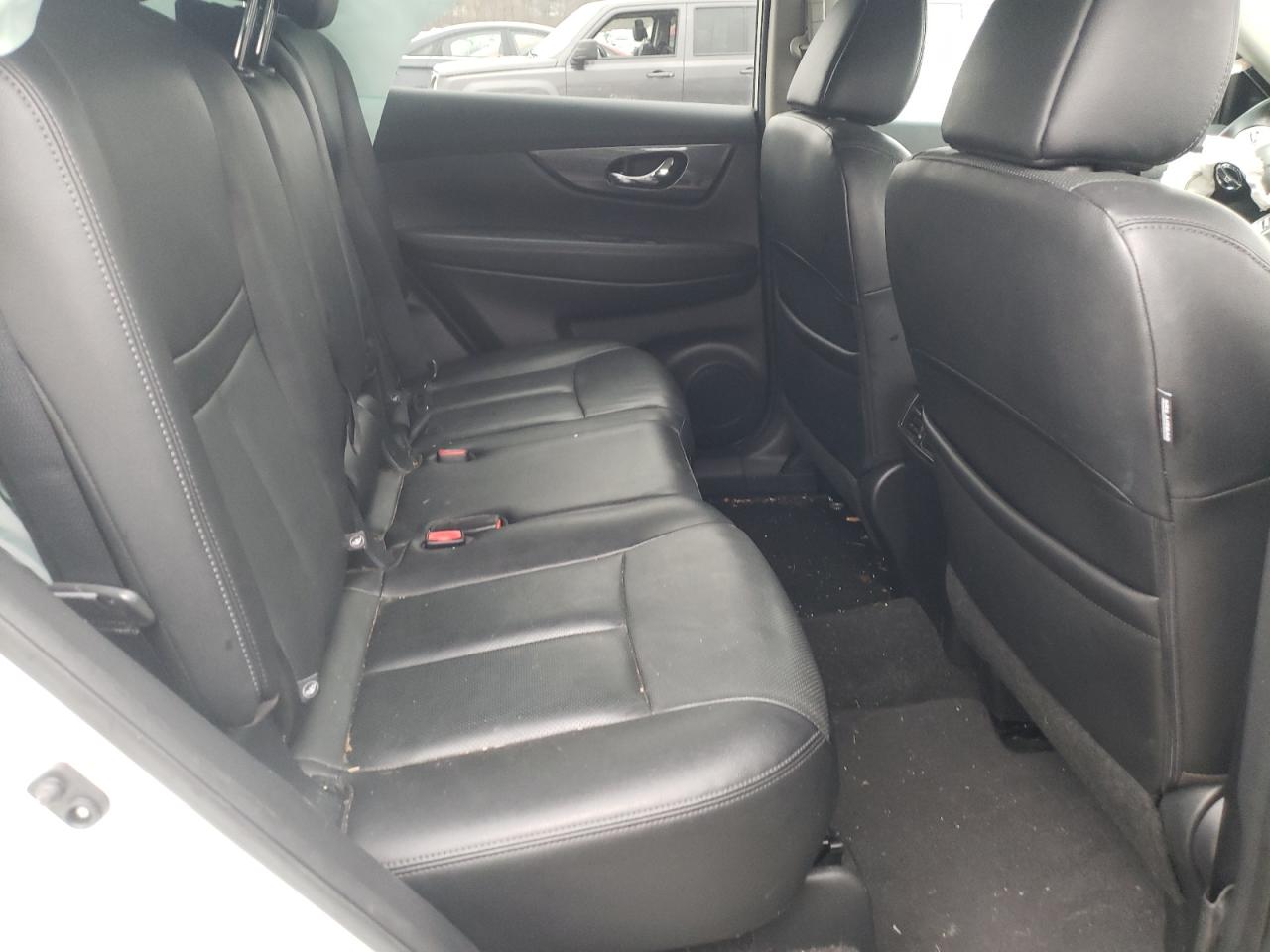 Photo 6 from auction – 2016 NISSAN ROGUE S with VIN 5N1AT2MV4GC895669