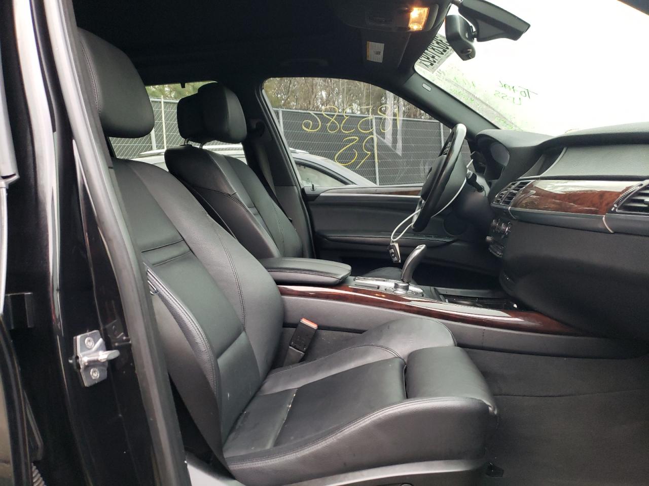 Photo 5 from auction – 2011 BMW X5 XDRIVE5 with VIN 5UXZV8C5XBL419911