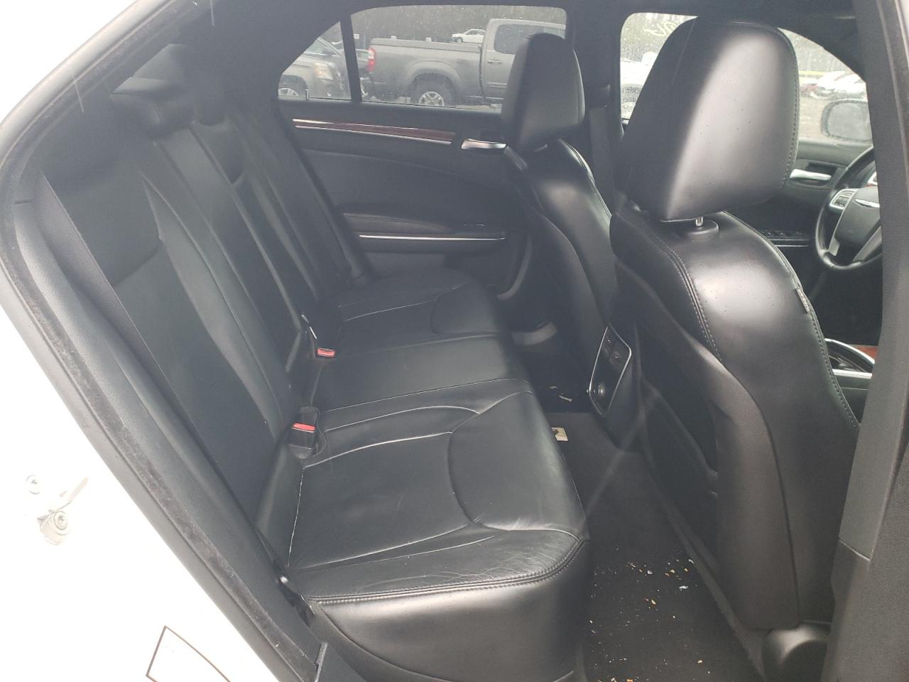 Photo 6 from auction – 2013 CHRYSLER 300 with VIN 2C3CCAAG5DH665259