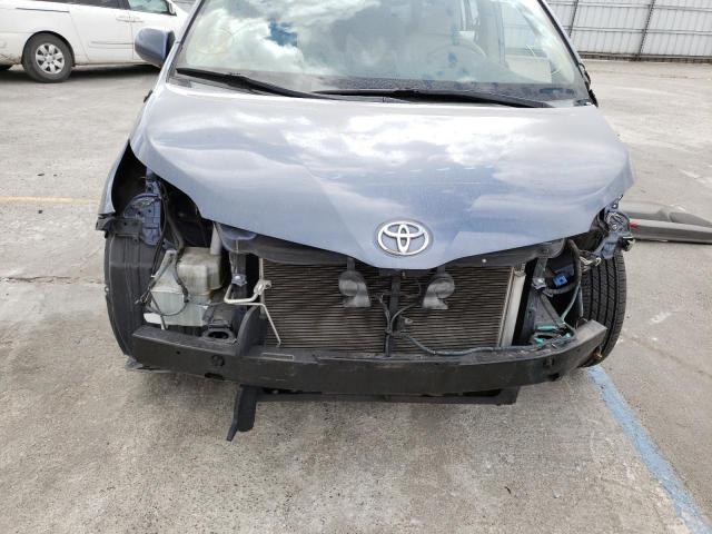Photo 9 from auction – 2013 TOYOTA SIENNA LE with VIN 5TDKK3DC3DS331876