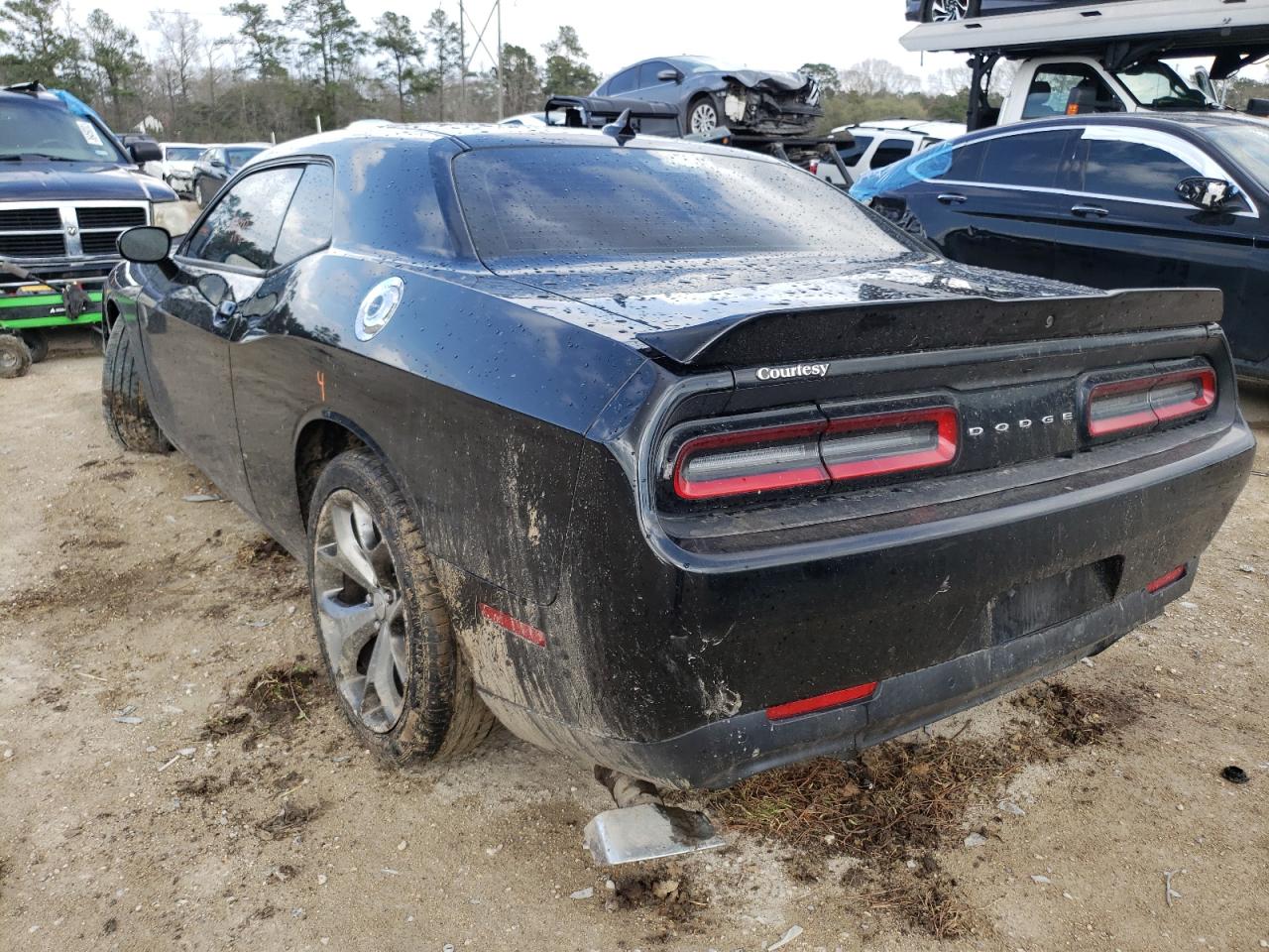 Photo 3 from auction – 2016 DODGE CHALLENGER with VIN 2C3CDZBT9GH279309