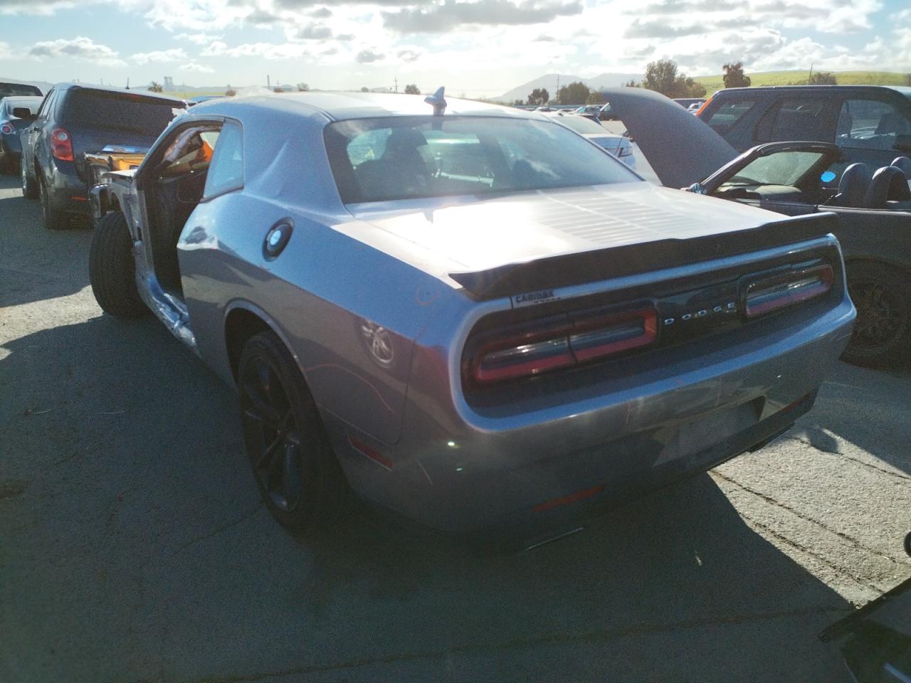 Photo 3 from auction – 2016 DODGE CHALLENGER with VIN 2C3CDZAG4GH337802