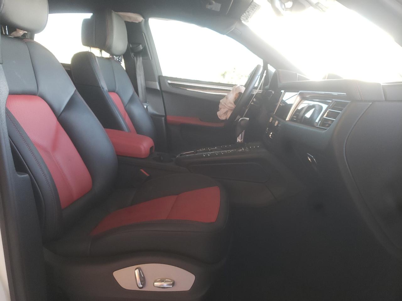 Photo 5 from auction – 2021 PORSCHE MACAN with VIN WP1AA2A57MLB01563