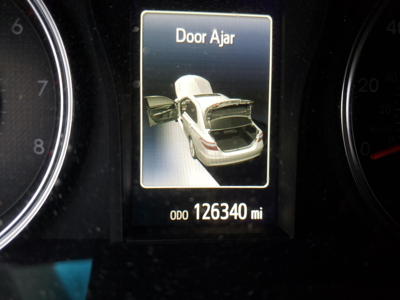 Photo 8 from auction – 2016 TOYOTA CAMRY LE with VIN 4T1BF1FK4GU177705