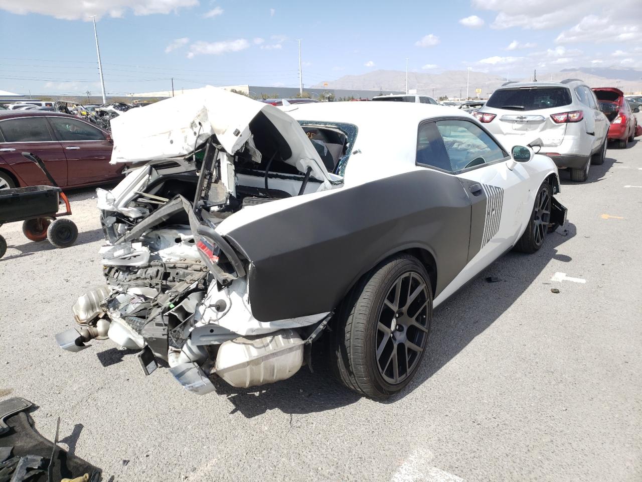 Photo 4 from auction – 2016 DODGE CHALLENGER with VIN 2C3CDZBT7GH337658