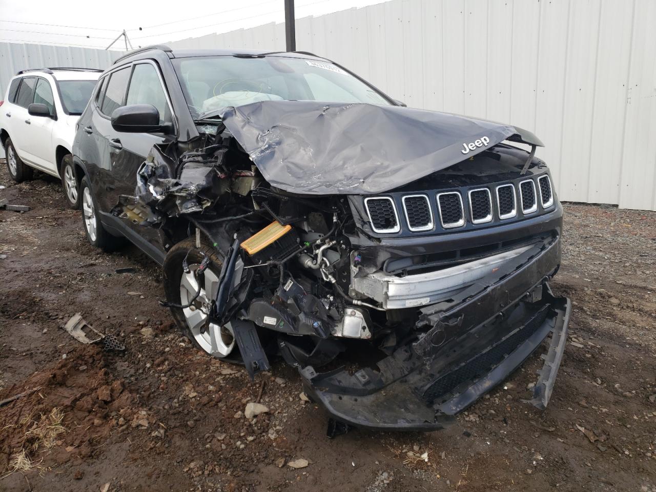 JEEP COMPASS LA 2017 with VIN 3C4NJDBB1HT651077 - Photo from auction