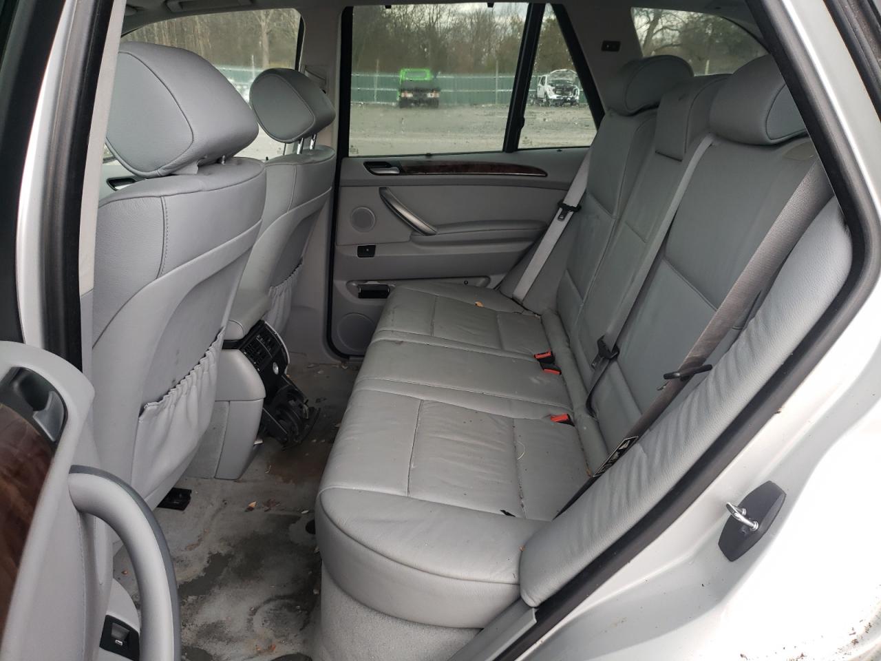 Photo 6 from auction – 2005 BMW X5 with VIN 5UXFA13525LY00906