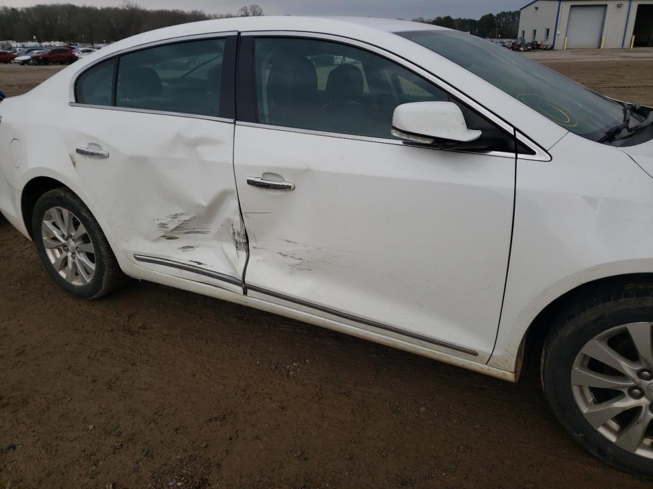 Photo 9 from auction – 2014 BUICK LACROSSE with VIN 1G4GB5GR1EF134669