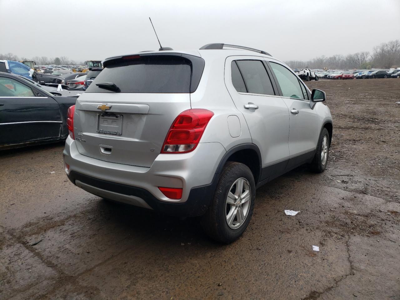 Photo 4 from auction – 2020 CHEVROLET TRAX 1LT with VIN KL7CJPSB1LB022919
