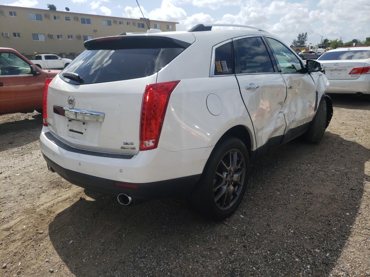 Photo 4 from auction – 2016 CADILLAC SRX PERFOR with VIN 3GYFNCE39GS584833