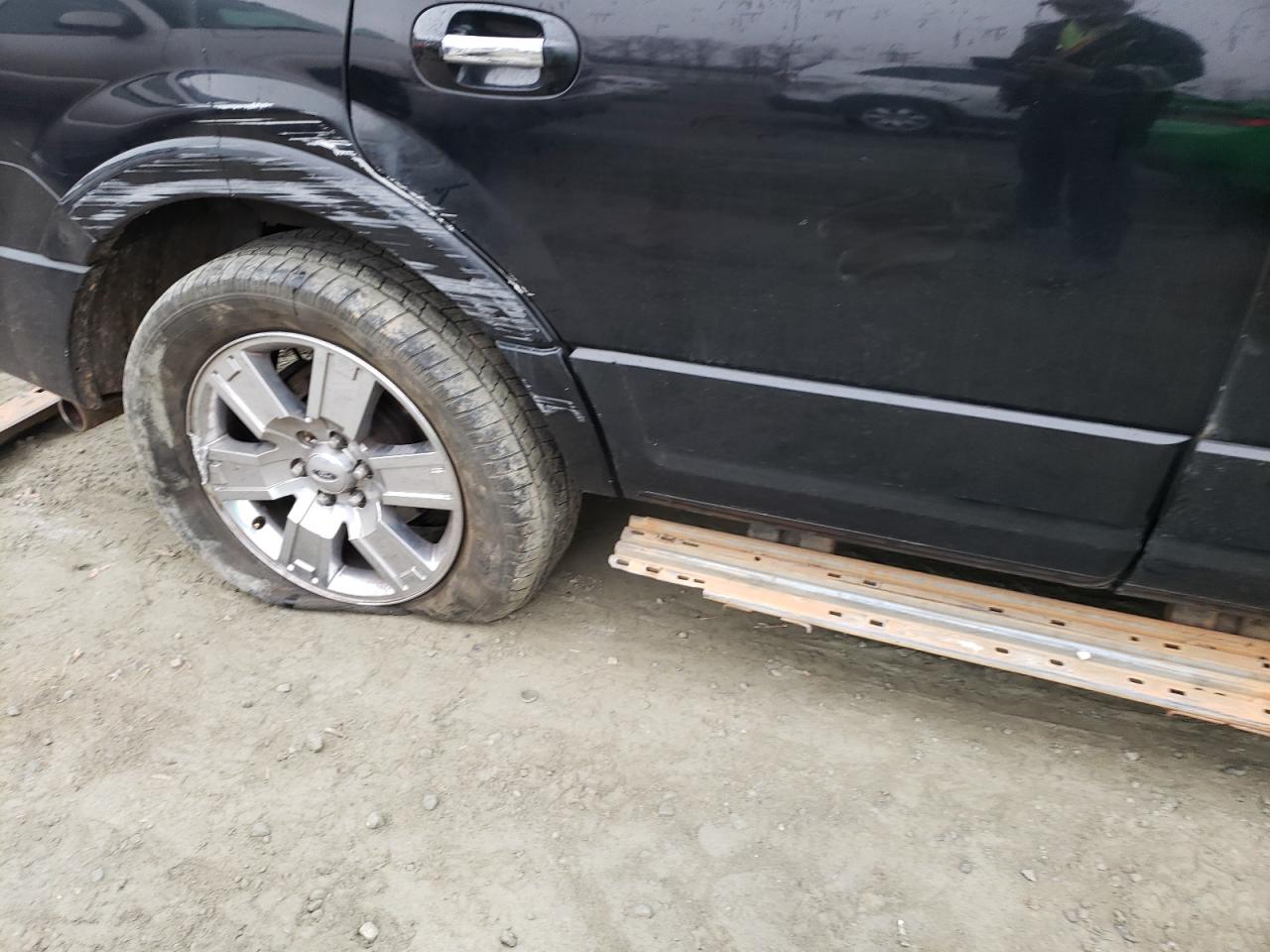 Photo 9 from auction – 2007 FORD EXPEDITION with VIN 1FMFU20547LA76606