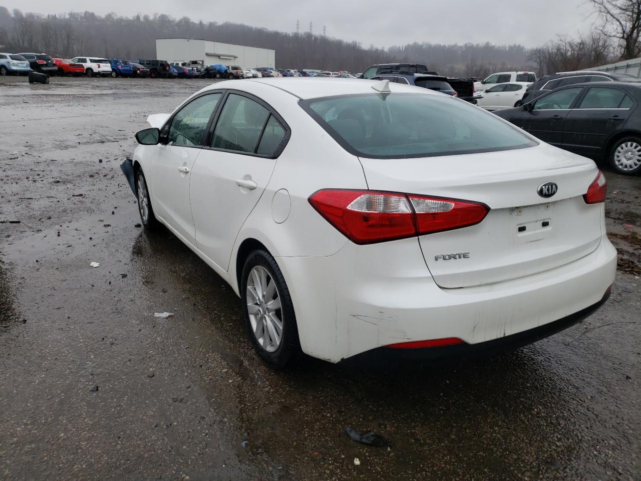 Photo 3 from auction – 2016 KIA FORTE LX with VIN KNAFX4A68G5440168