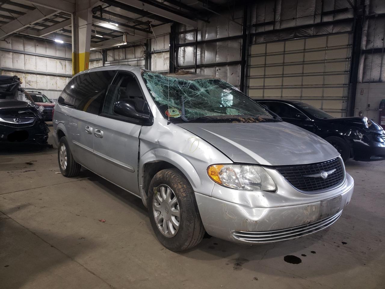 Photo 1 from auction – 2003 CHRYSLER TOWN & COU with VIN 2C4GP74L43R224731