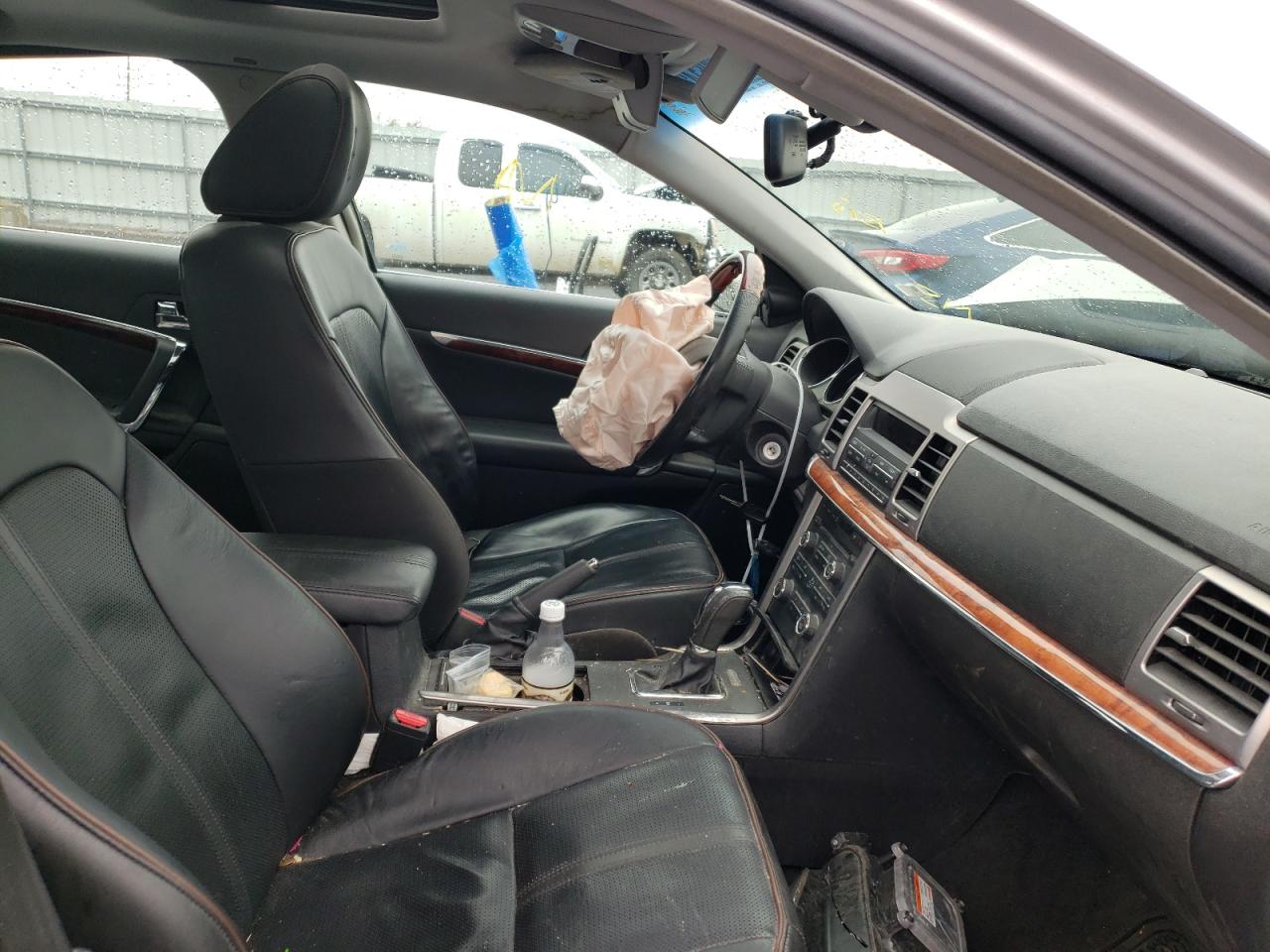 Photo 5 from auction – 2010 LINCOLN MKZ with VIN 3LNHL2GC8AR624597