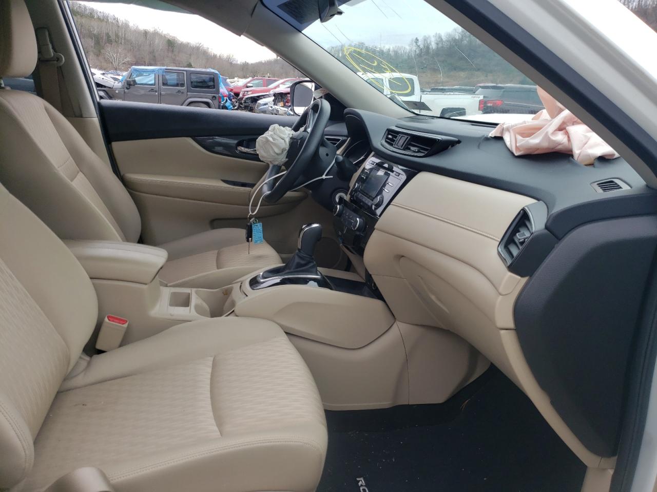 Photo 5 from auction – 2017 NISSAN ROGUE S with VIN JN8AT2MVXHW026597