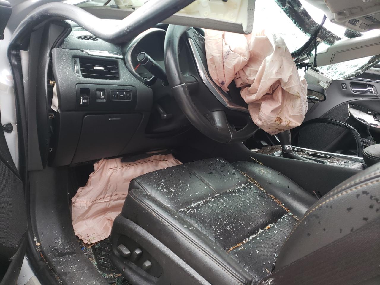 Photo 8 from auction – 2015 CHEVROLET IMPALA LTZ with VIN 2G1165S34F9103940