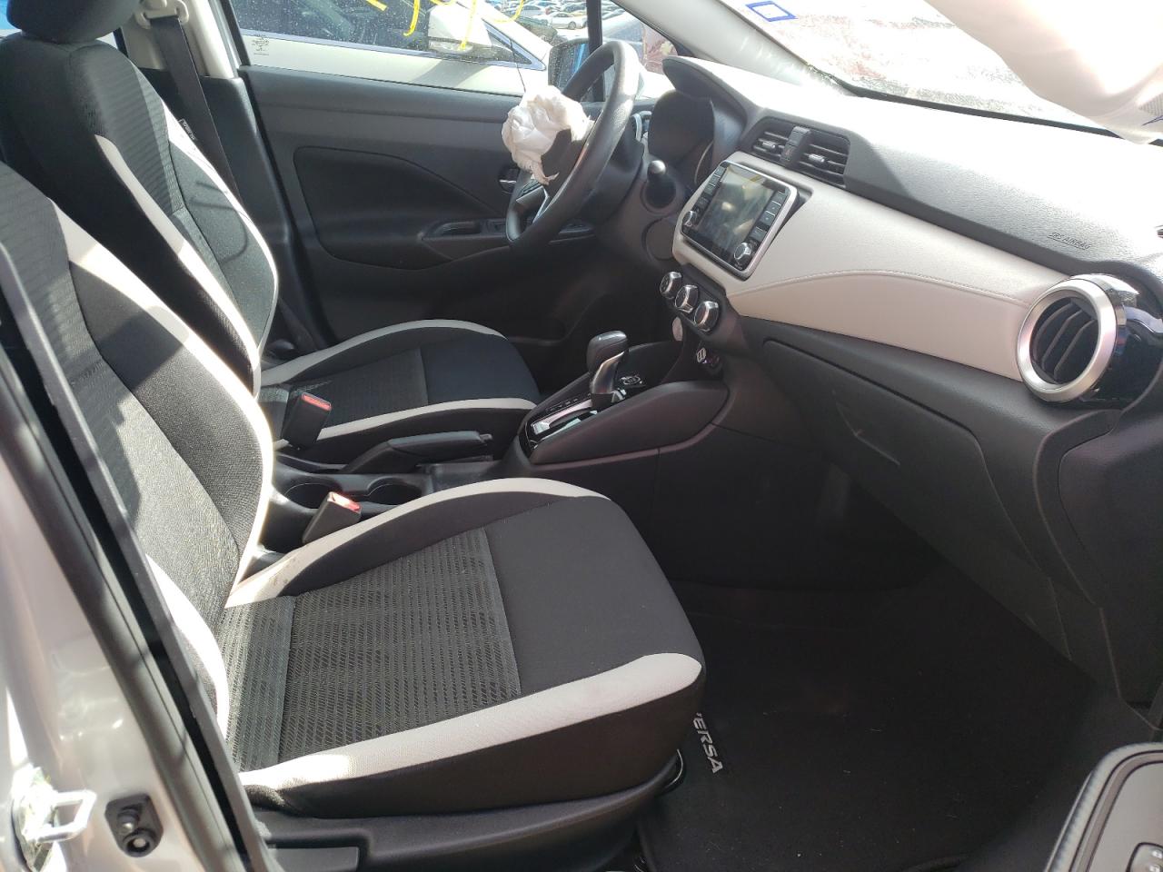 Photo 5 from auction – 2021 NISSAN VERSA SV with VIN 3N1CN8EV9ML920738