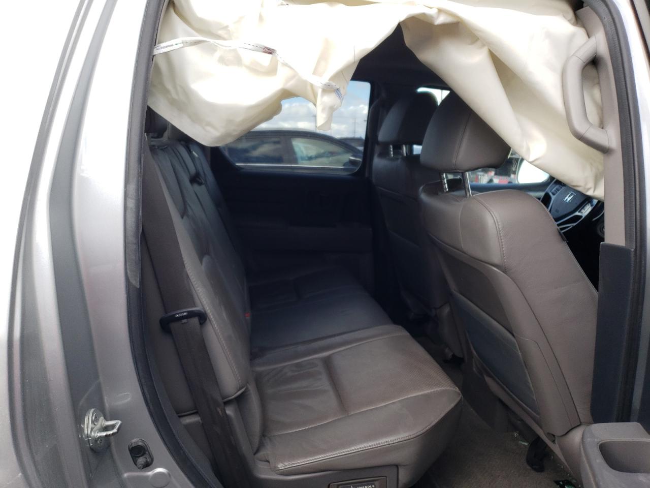 Photo 6 from auction – 2010 HONDA RIDGELINE with VIN 5FPYK1F58AB011439