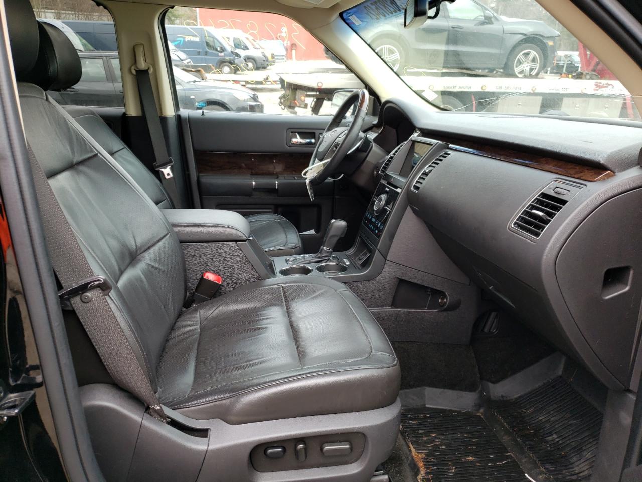 Photo 5 from auction – 2018 FORD FLEX LIMIT with VIN 2FMHK6DT5JBA17411
