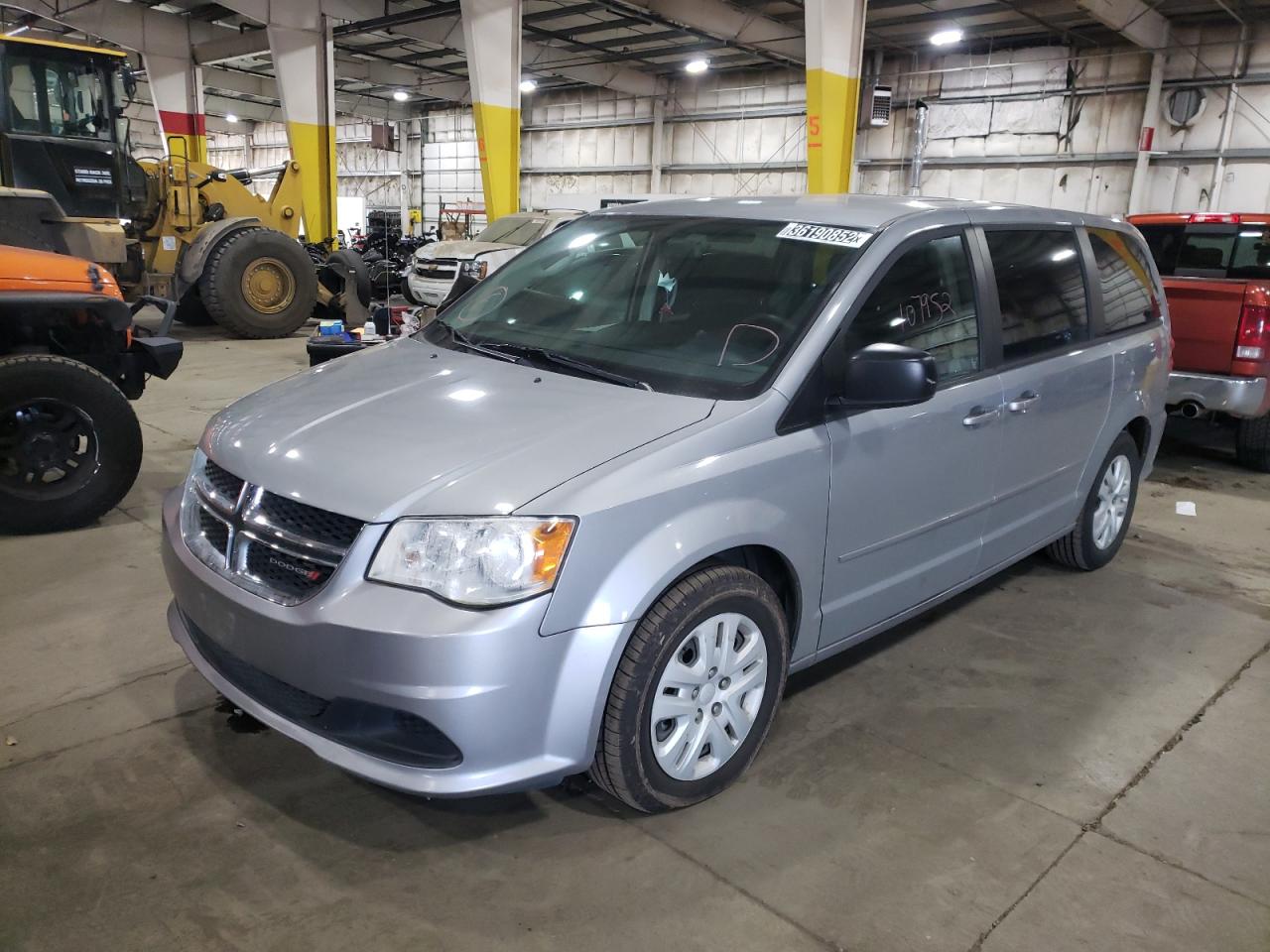 Photo 2 from auction – 2015 DODGE GRAND CARA with VIN 2C4RDGBG6FR508972