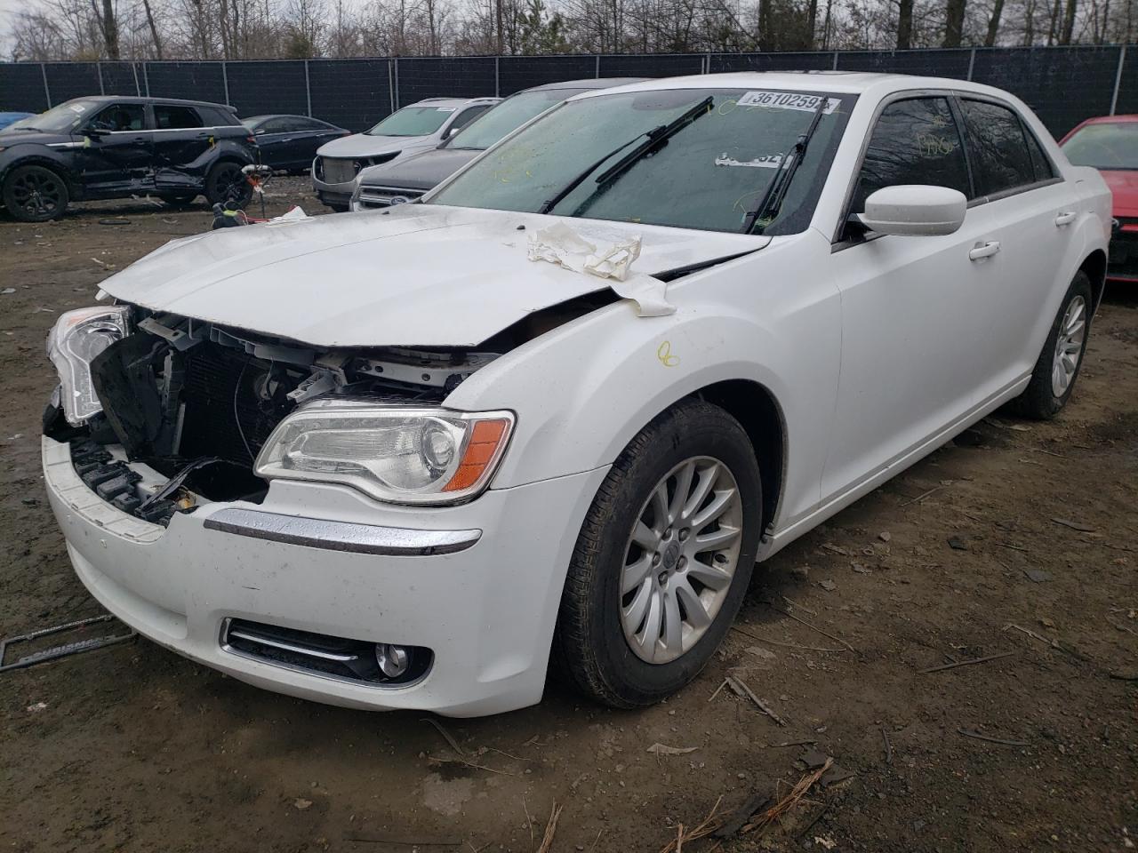 Photo 2 from auction – 2013 CHRYSLER 300 with VIN 2C3CCAAG5DH665259
