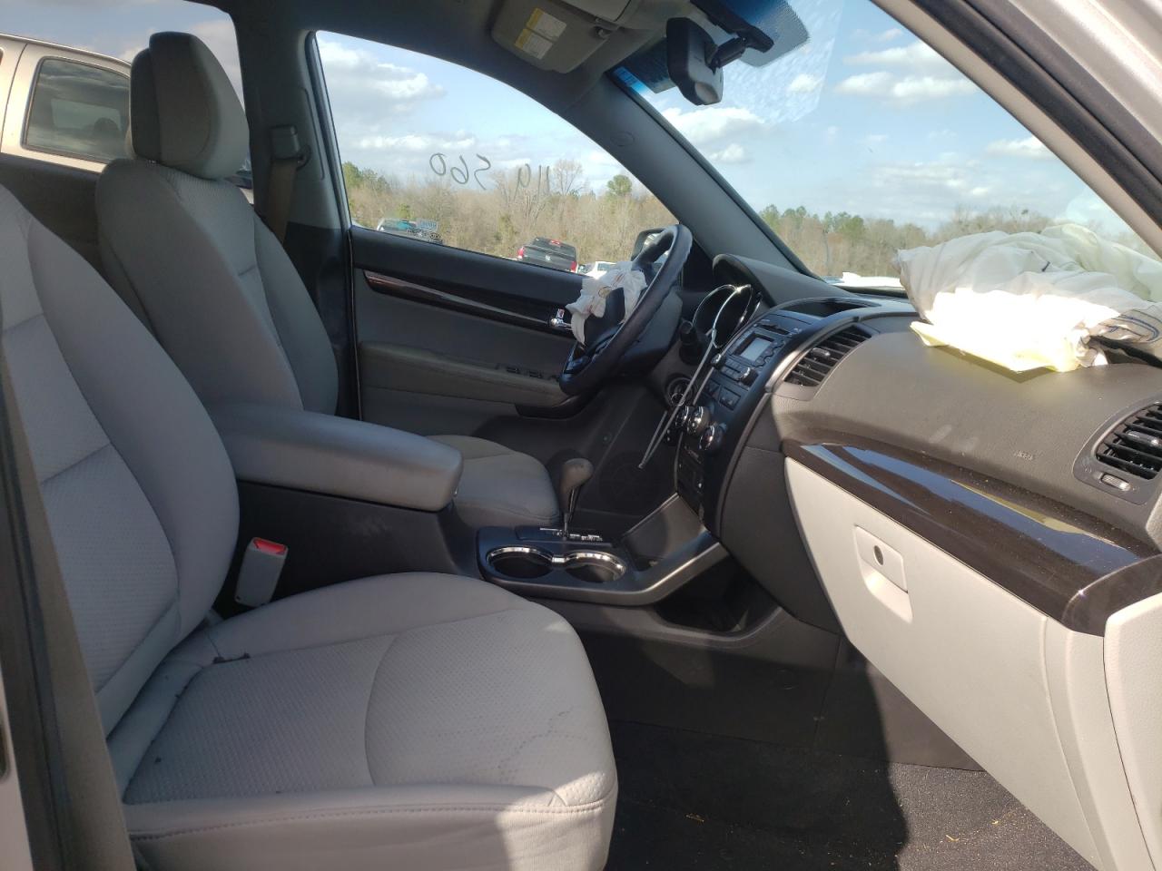 Photo 5 from auction – 2011 KIA SORENTO BA with VIN 5XYKT3A16BG100187