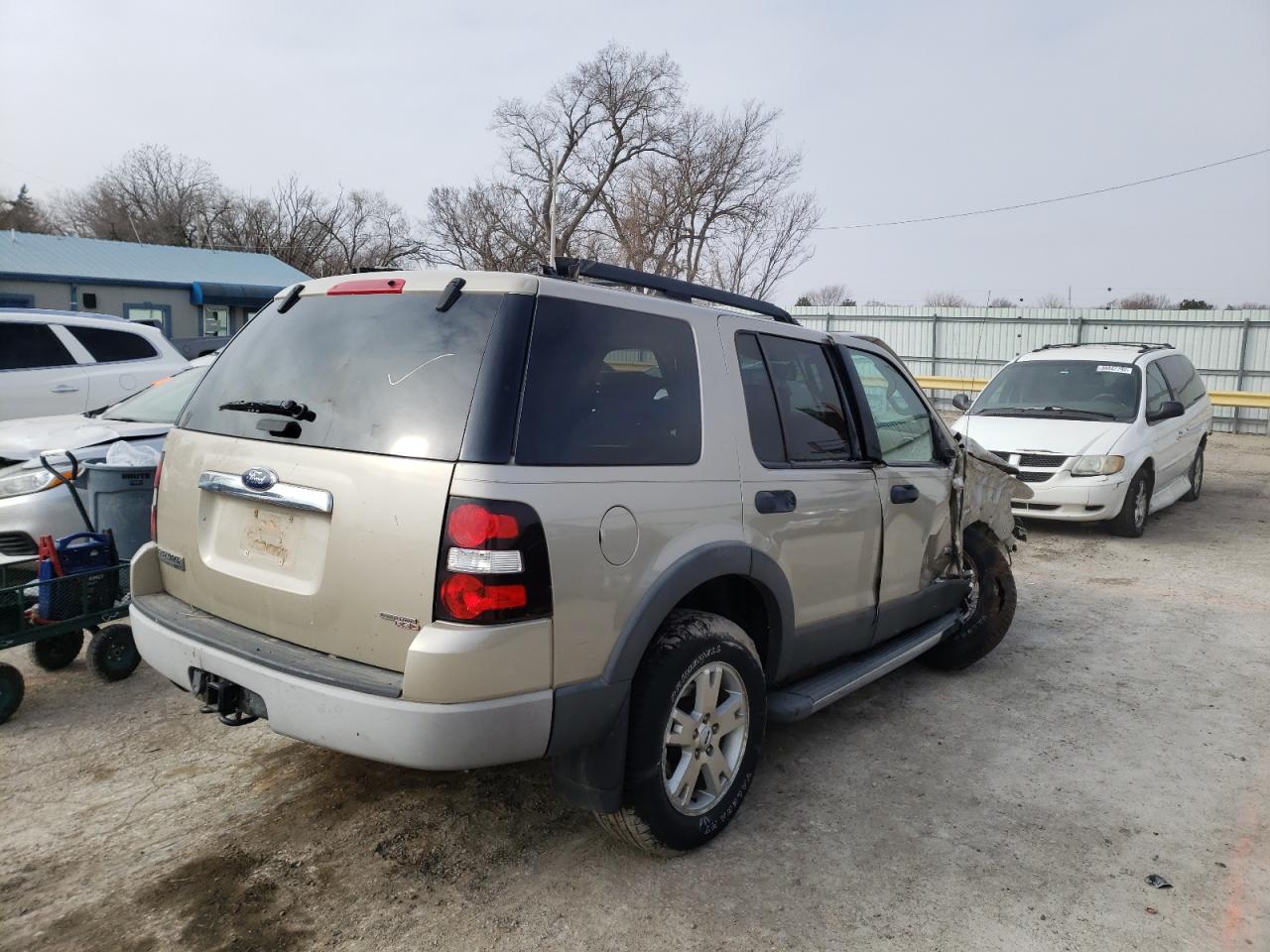 Photo 4 from auction – 2006 FORD EXPLORER X with VIN 1FMEU73E96UA12378