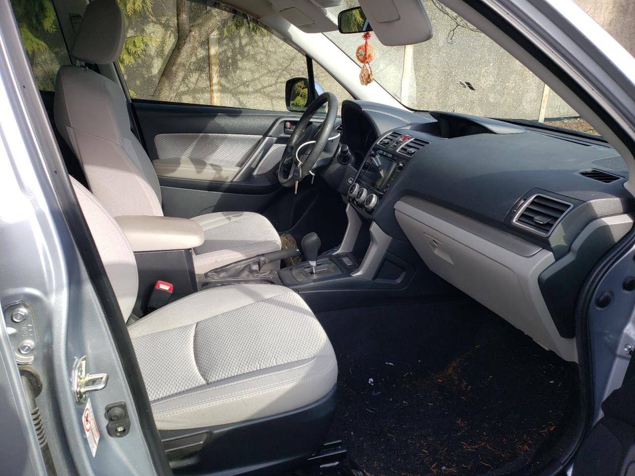 Photo 5 from auction – 2017 SUBARU FORESTER 2 with VIN JF2SJAGCXHH803893