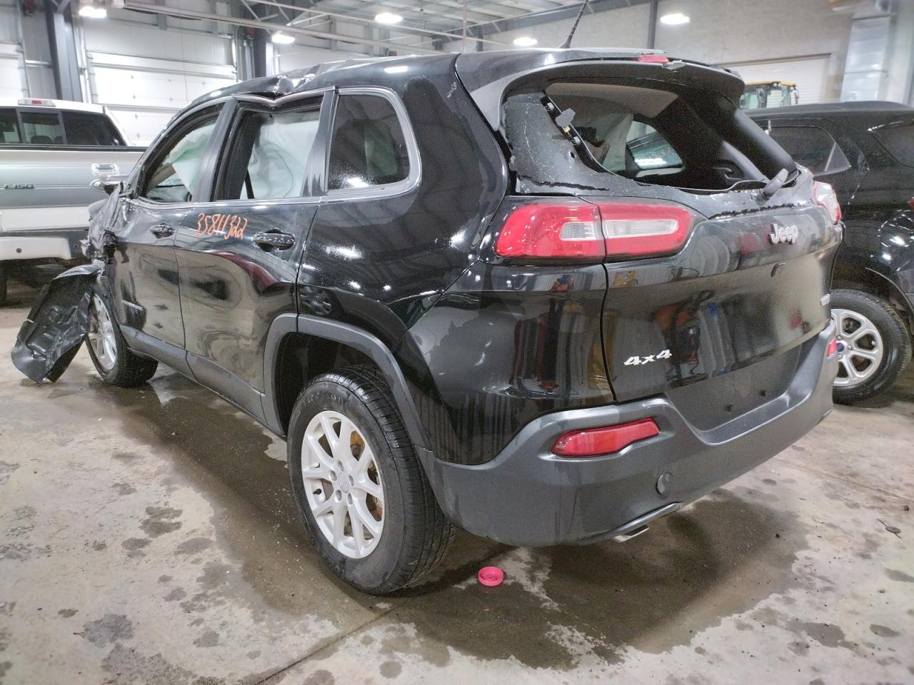 Photo 3 from auction – 2018 JEEP CHEROKEE L with VIN 1C4PJMCB3JD614860