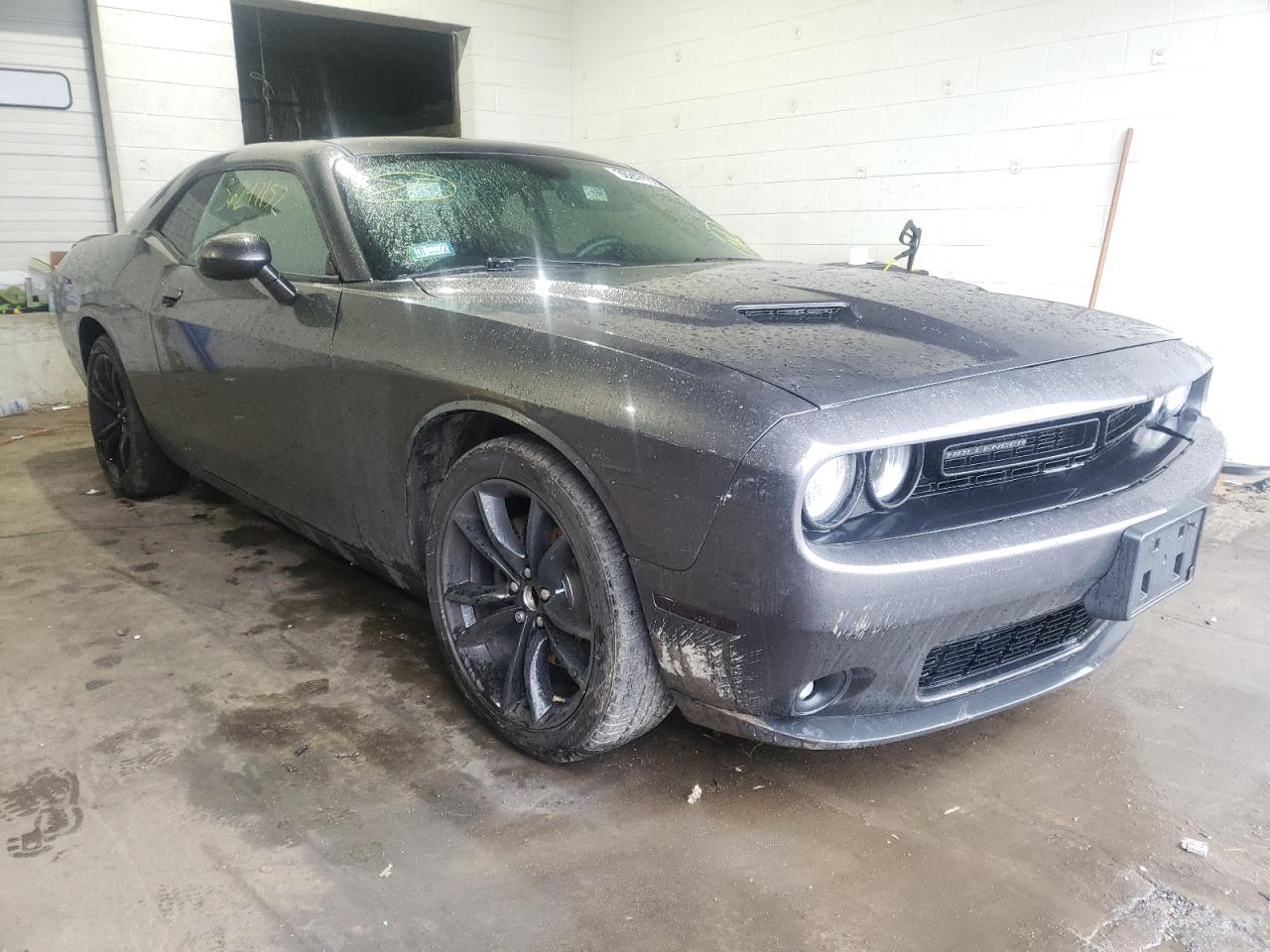 DODGE CHALLENGER 2017 with VIN 2C3CDZBTXHH604745 - Photo from auction