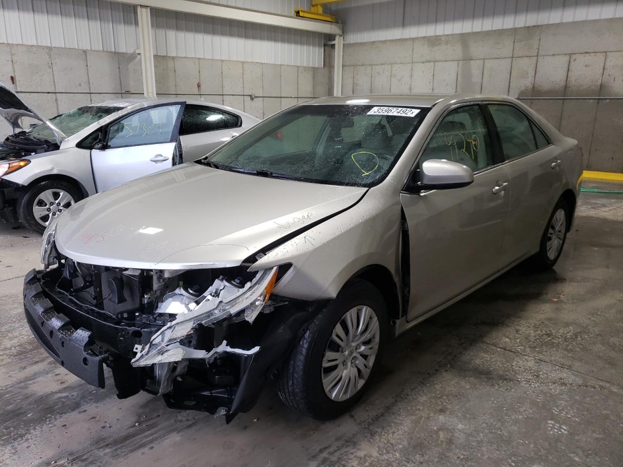 Photo 2 from auction – 2014 TOYOTA CAMRY L with VIN 4T4BF1FK9ER391432