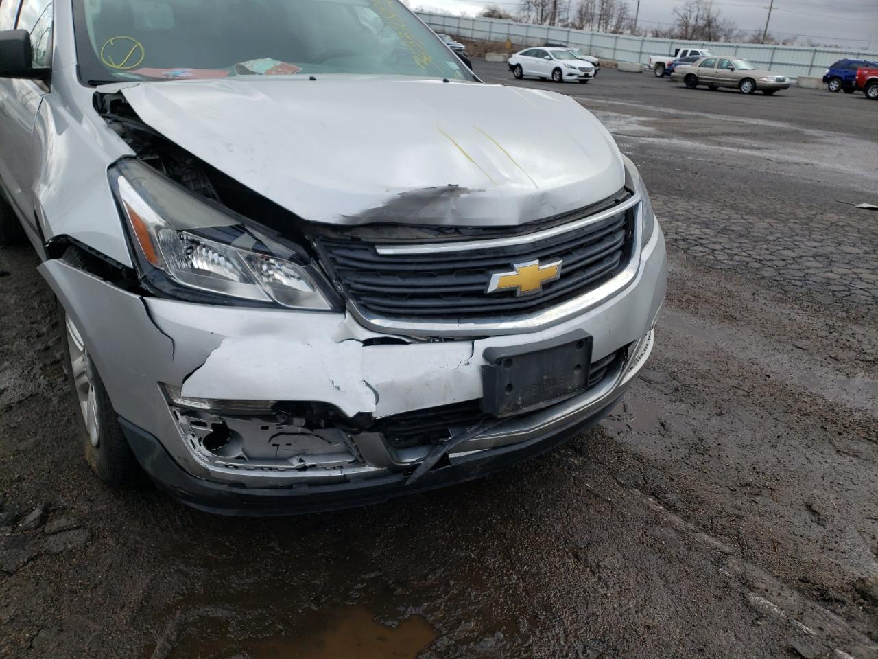 Photo 9 from auction – 2014 CHEVROLET TRAVERSE L with VIN 1GNKRFKD9EJ349880