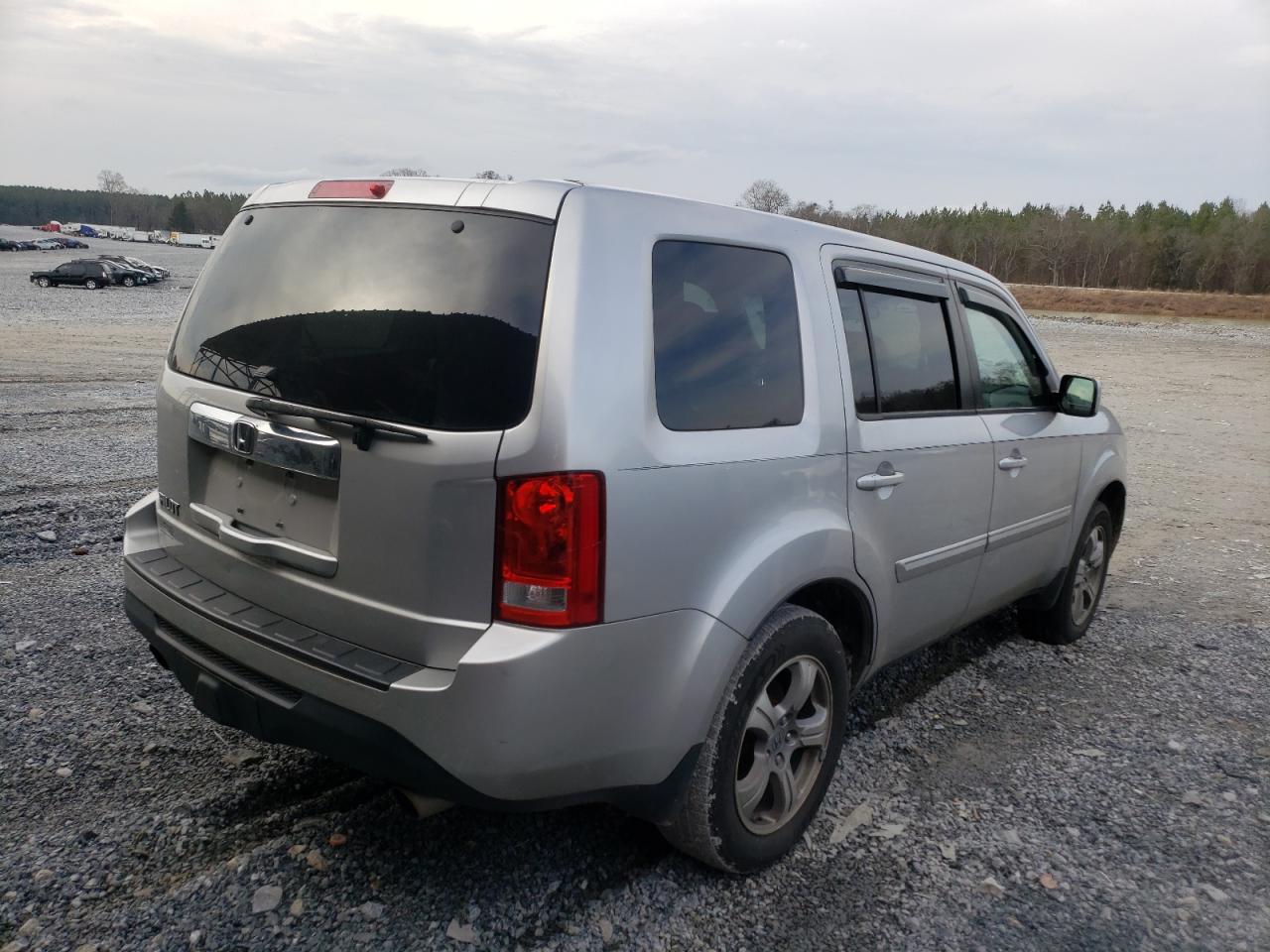 Photo 4 from auction – 2012 HONDA PILOT EX with VIN 5FNYF3H40CB034939